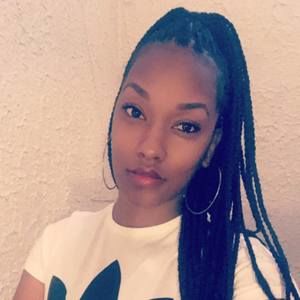 Meet your Posher, Fae fae